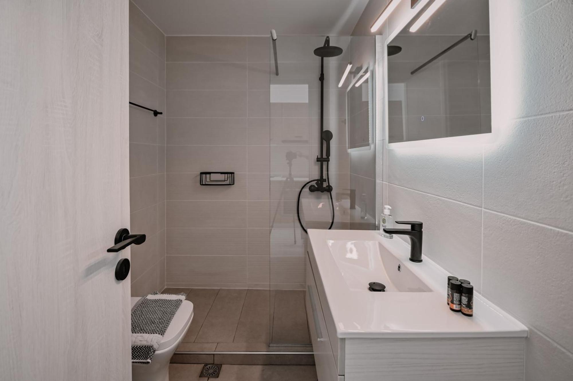 Moka Apartments Hriszí Aktí Haniá Szoba fotó